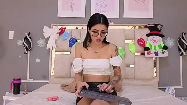 Saraa lov online show from December 5, 2025, 3:05 am