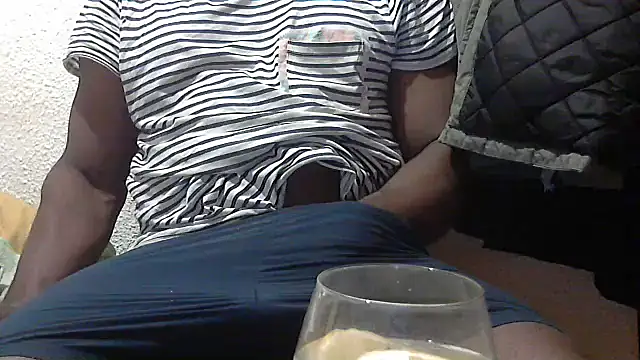 mmoiblack online show from April 13, 2026, 2:54 pm