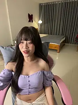 -rosiie- online show from February 5, 2025, 3:20 pm