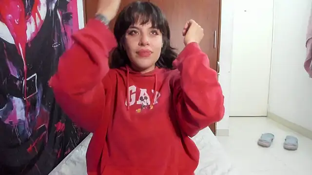 Snapshot of Lucyfx666 chatting on January 7, 2026, 10:48 pm Lucyfx666 online show from January 7, 2026, 10:48 pm