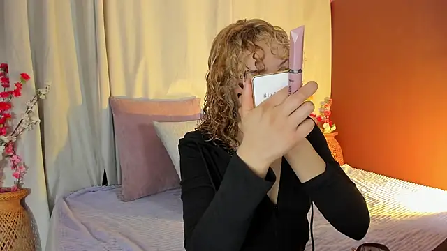 wini fer online show from November 11, 2025, 12:33 pm