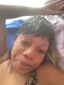 Snapshot of NAUGHTYSHALOTXX chatting on February 28, 2026, 12:38 pm NAUGHTYSHALOTXX online show from February 28, 2026, 12:38 pm