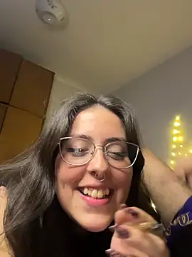 Mizztikaa online show from March 18, 2026, 11:37 pm