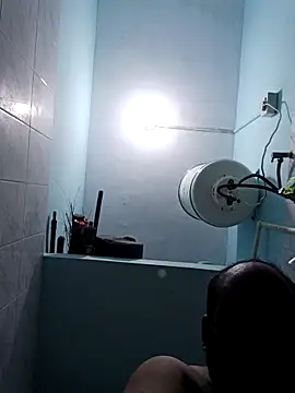 Maddy030686 online show from April 27, 2026, 12:58 pm