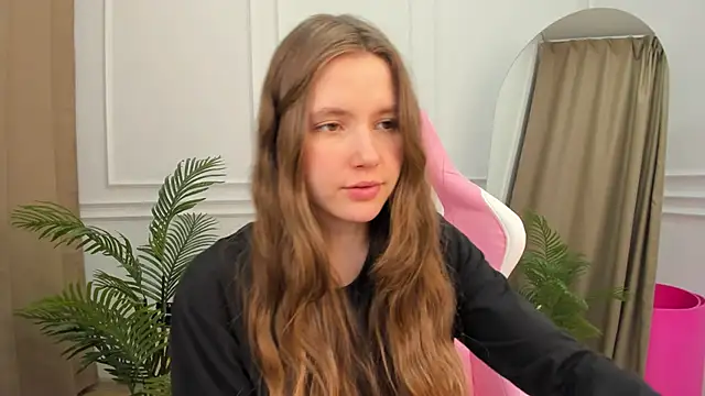 MaryannSoftt online show from March 15, 2025, 6:21 pm