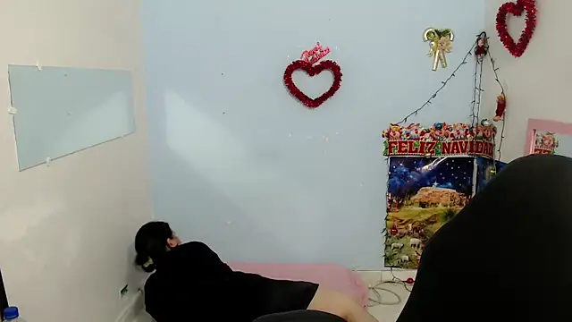 Snapshot of victoria_jones chatting on December 16, 2025, 5:50 pm victoria jones online show from December 16, 2025, 5:50 pm