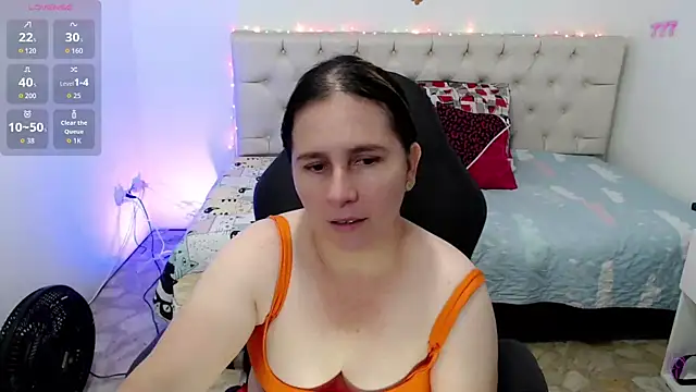 Snapshot of victoria_jones chatting on April 28, 2026, 1:59 pm victoria jones online show from April 28, 2026, 1:59 pm