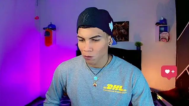 Damian latinxxx online show from March 13, 2025, 3:00 am