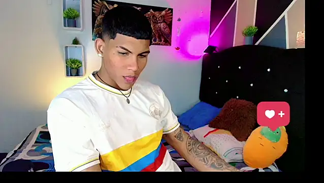 Damian latinxxx online show from March 21, 2025, 6:05 am