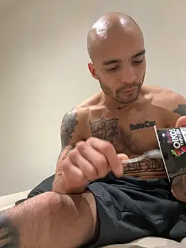 JohnnyDeep187 online show from September 29, 2025, 9:38 am