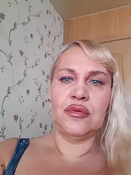 Snapshot of IsabellaBoni chatting on February 21, 2026, 7:32 am IsabellaBoni online show from February 21, 2026, 7:32 am