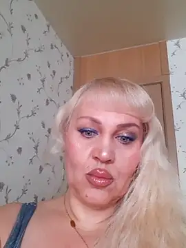 Snapshot of IsabellaBoni chatting on January 17, 2026, 7:23 am IsabellaBoni online show from January 17, 2026, 7:23 am