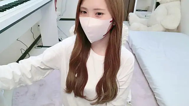 Snapshot of -SHINON- chatting on January 14, 2025, 3:04 pm -SHINON- online show from January 14, 2025, 3:04 pm