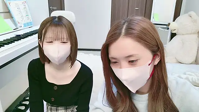 Snapshot of -SHINON- chatting on December 27, 2024, 11:39 am -SHINON- online show from December 27, 2024, 11:39 am