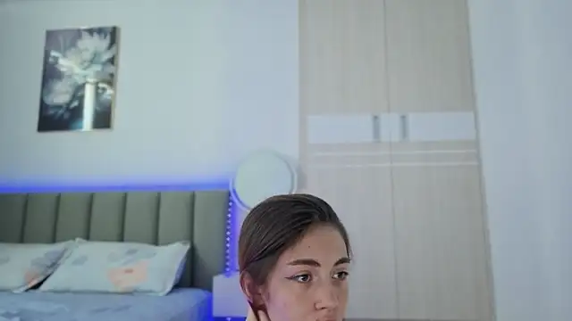 sweety vikky online show from March 24, 2026, 12:10 am