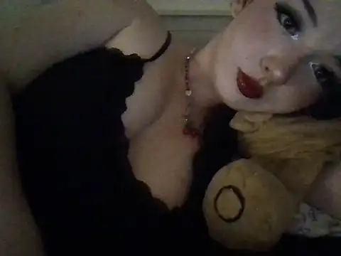 Snapshot of Cerisee04 chatting on October 16, 2025, 9:34 pm Cerisee04 online show from October 16, 2025, 9:34 pm