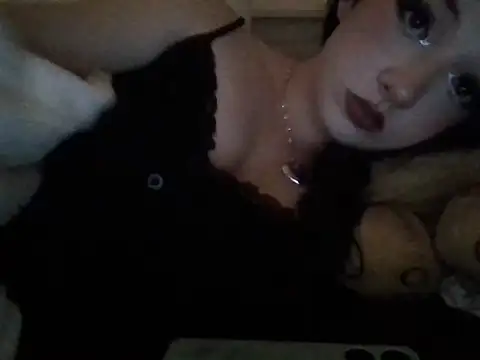 Snapshot of Cerisee04 chatting on October 7, 2025, 10:00 pm Cerisee04 online show from October 7, 2025, 10:00 pm