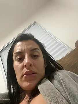 Snapshot of Catmila94 chatting on July 16, 2026, 4:42 am Catmila94 online show from July 16, 2026, 4:42 am