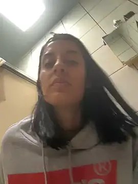Snapshot of Catmila94 chatting on July 19, 2026, 2:14 pm Catmila94 online show from July 19, 2026, 2:14 pm