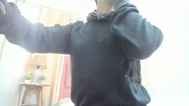 Zara dulce online show from October 16, 2025, 12:02 pm