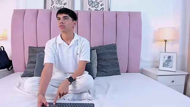 Santy carrington online show from March 13, 2026, 9:09 pm