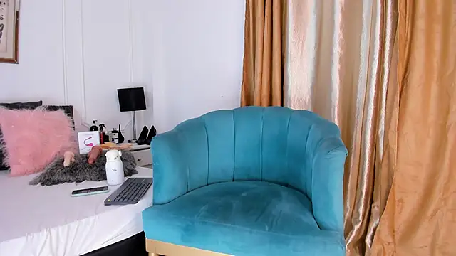 Snapshot of Santy_carrington chatting on February 4, 2025, 2:07 am Santy carrington online show from February 4, 2025, 2:07 am