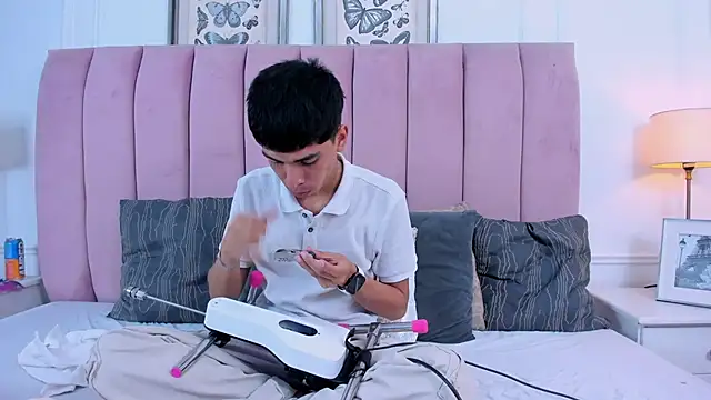 Santy carrington online show from March 10, 2026, 8:46 pm