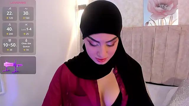 fatimarab online show from October 31, 2025, 9:00 pm