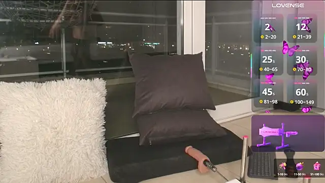 Snapshot of IvonneJoy chatting on March 22, 2025, 3:41 am IvonneJoy online show from March 22, 2025, 3:41 am