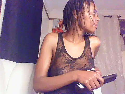 sweetanabella4 online show from May 25, 2026, 11:03 pm