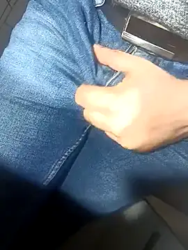 Snapshot of franko1987 chatting on March 18, 2025, 11:22 am franko1987 online show from March 18, 2025, 11:22 am