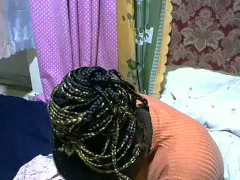 Snapshot of Thicky_kyla chatting on March 13, 2025, 8:11 pm Thicky kyla online show from March 13, 2025, 8:11 pm
