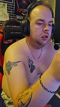 Snapshot of PupW0lfy chatting on December 20, 2025, 7:28 pm PupW0lfy online show from December 20, 2025, 7:28 pm