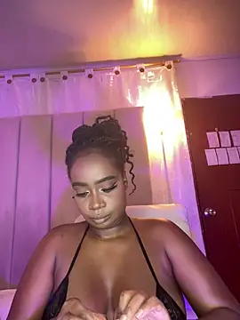 Britanymooree online show from March 18, 2026, 8:53 pm