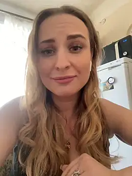 OlgaBuzzz online show from February 2, 2025, 4:26 am