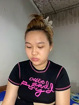 Odette68 online show from May 20, 2026, 12:51 am