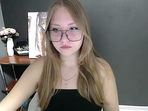 Snapshot of lady_minx chatting on September 18, 2025, 6:27 am lady minx online show from September 18, 2025, 6:27 am