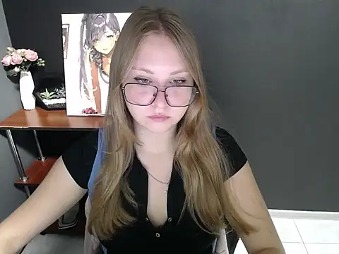 Snapshot of lady_minx chatting on September 17, 2025, 6:37 am lady minx online show from September 17, 2025, 6:37 am