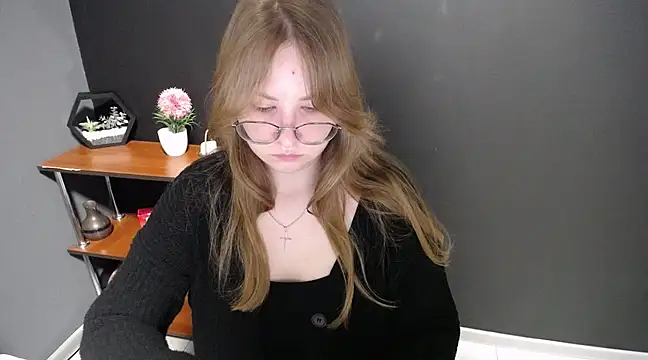 Snapshot of lady_minx chatting on February 28, 2025, 7:15 am lady minx online show from February 28, 2025, 7:15 am