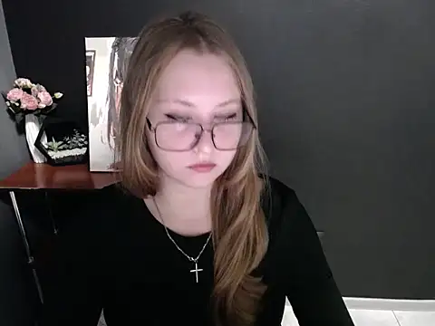 Snapshot of lady_minx chatting on October 7, 2025, 6:36 am lady minx online show from October 7, 2025, 6:36 am