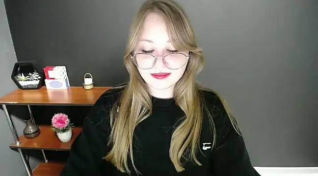 Snapshot of lady_minx chatting on February 6, 2025, 10:58 am lady minx online show from February 6, 2025, 10:58 am