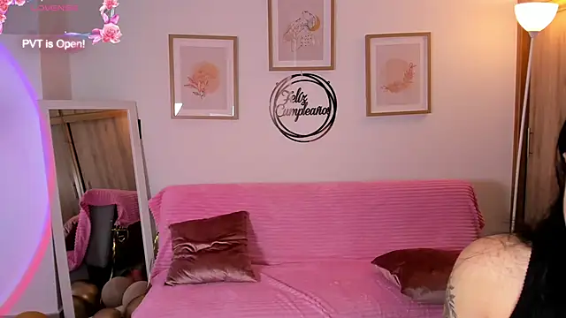 Veronica isaza   online show from October 27, 2025, 12:39 pm