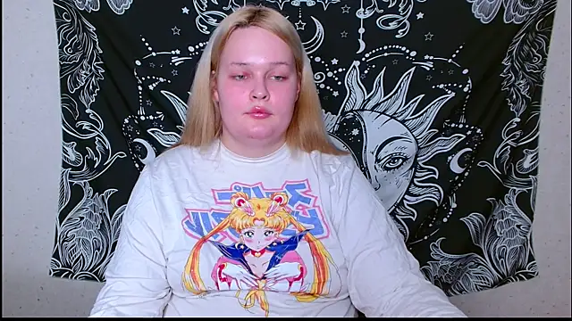 rozzhaos8 online show from February 17, 2026, 7:55 pm