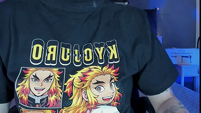 Snapshot of AmbarHills_1 chatting on October 13, 2025, 11:34 am AmbarHills 1 online show from October 13, 2025, 11:34 am