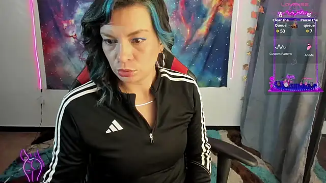 Snapshot of cocochanell6666 chatting on February 5, 2025, 1:15 am cocochanell6666 online show from February 5, 2025, 1:15 am