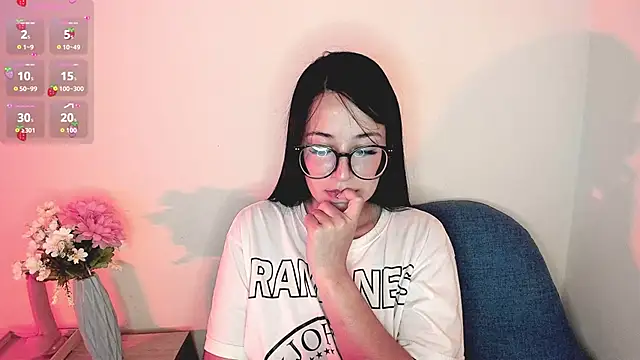 lovely  martina online show from November 21, 2025, 12:09 am