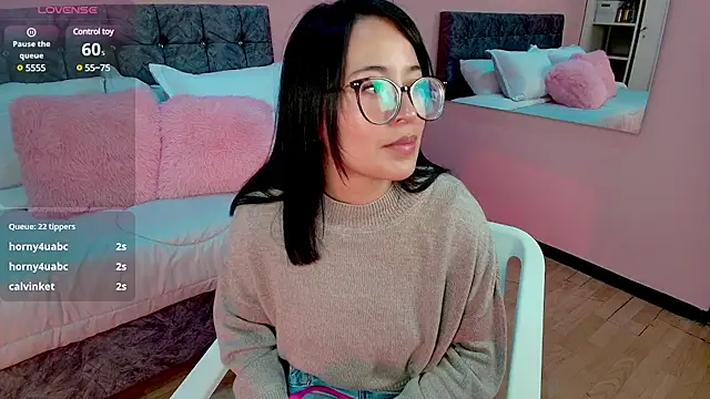 lovely  martina online show from March 12, 2025, 7:58 pm