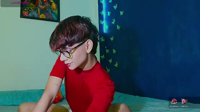 Snapshot of arnold_laurent_ chatting on December 18, 2025, 8:41 am arnold laurent online show from December 18, 2025, 8:41 am