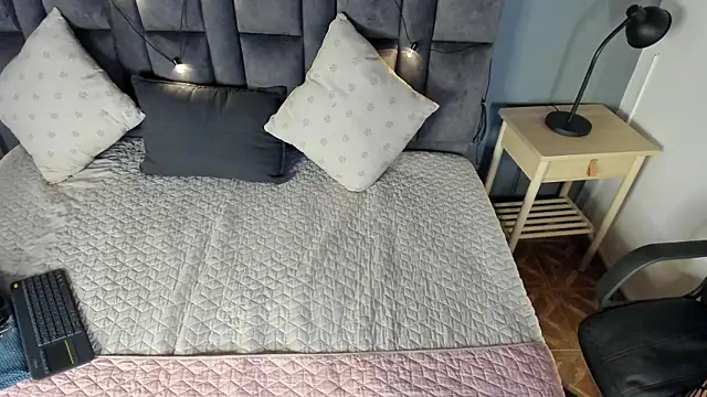 Snapshot of AbbyWathson chatting on March 5, 2026, 12:13 pm AbbyWathson online show from March 5, 2026, 12:13 pm