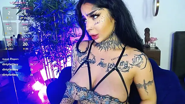 CreamyInkky  online show from April 1, 2026, 4:47 am